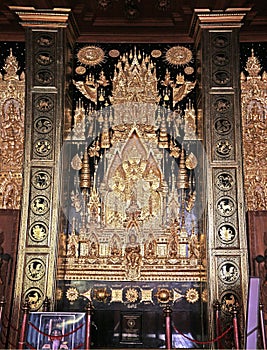Wat Tha Mai temple.
