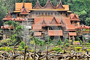 Wat Tham Khao Wong