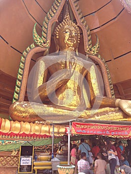 Wat tham sua