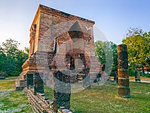 Wat Thraphang Thong Lang temple in Sukhothai, UNESCO World Heritage Site, Thailand