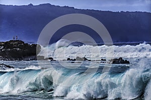 Watching Large Waves Rocks Waimea Bay North Shore Oahu Hawaii