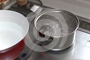 water boiling on an infared range top
