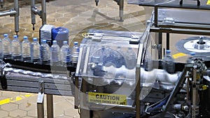 Water bottle conveyor