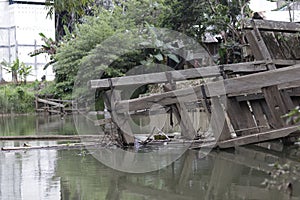 The water dam that almost collapsed