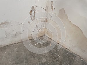 Water damage on the wall in the room