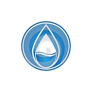 Water drop logo template illustration - Vector