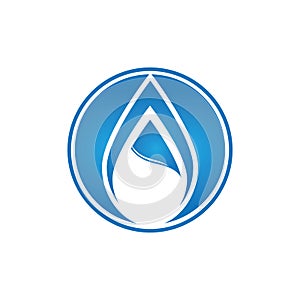 Water drop logo template illustration - Vector