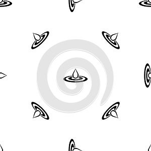 Water drop and spill pattern seamless black