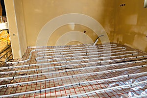 Water floor heating system interior