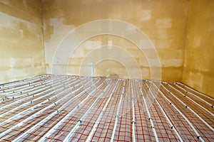 Water floor heating system interior