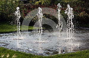 Water play garden fountain