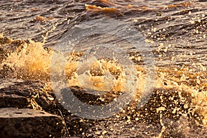 Water splashing