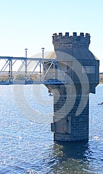 WATER SUCTION TOWER IN RIETVLEI DAM