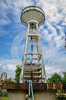 Water supply tank