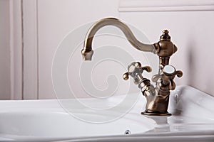 Water tap