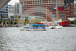 Water taxi travel in Baltimore MD