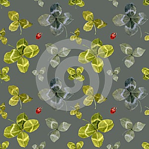 Watercolor seamless pattern, clover leaves and red beetle with black spots on green grey background. hand draw