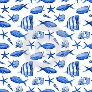 Watercolor seamless pattern with underwater life objects.