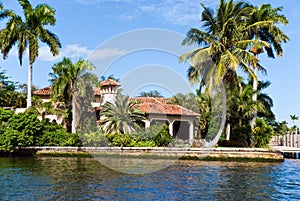 Waterfront Mansion On The Sea. Millionaire' S Esta