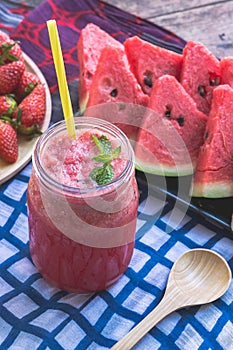 Watermelon juice blends healthy juice helps to lose weight. And