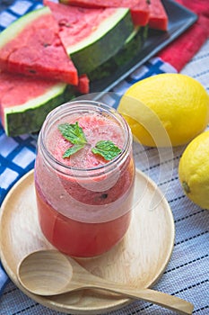 watermelon smoothie refresher tasty of summer, the health benefits of watermelon smoothie