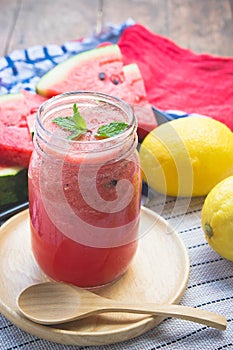 watermelon smoothie refresher tasty of summer, the health benefits of watermelon smoothie