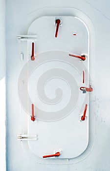 Watertight ship door