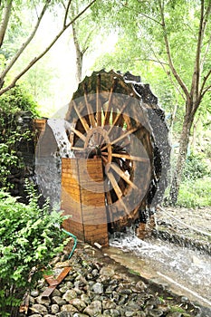 Waterwheel photo