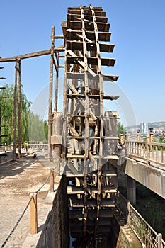 Waterwheel photo