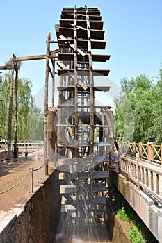 Waterwheel photo