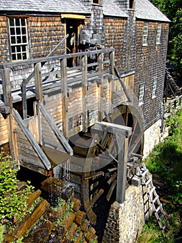 Waterwheel Water powered saw mill