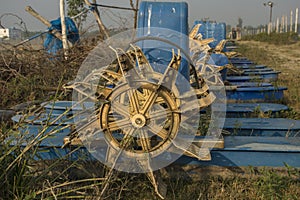 Wave making machine for cultivating pron