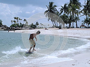 Wave skim surfing
