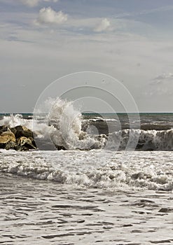 Wave smash into the rocks