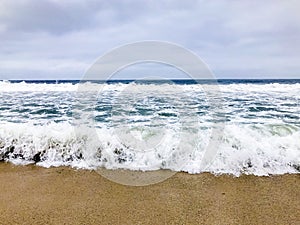 Wavering Waves in the Pacific Ocean