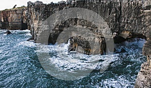 Waves hitting the Boca do Inferno