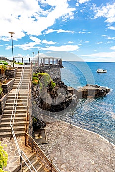 On the way on the city levadas of Funchal with a fantastic view on the Atlantic Ocean