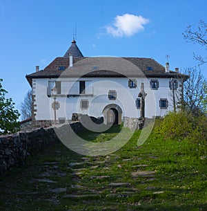 Way to Our Lady of Muskilda chapel in Otsagabia photo