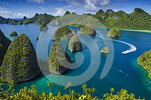 Wayag, Raja Ampat photo