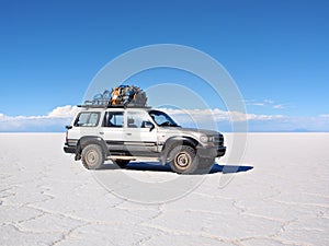 4wd expedition vehicle on the Salar