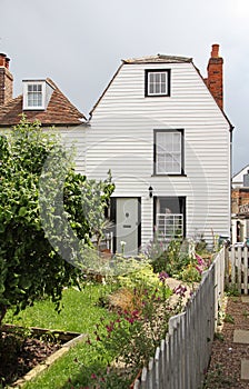 Weatherboard kent cottage