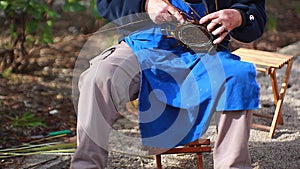 Weaving wicker basket