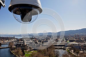 The webcam of ZÃ¼rich Tourism from the roof of the Mariott Hotel