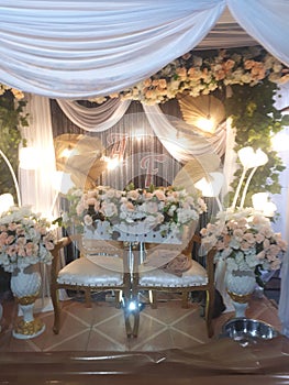 wedding aisle simple and elegan