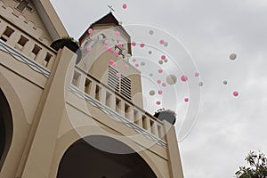 Wedding balloons release