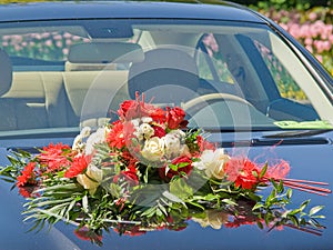 Wedding bouquet on bonnet