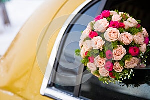 Wedding bouquet of limousine
