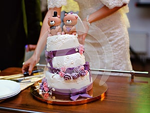 Wedding cake decorated with bears