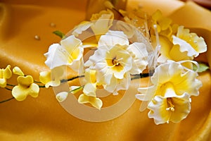 Wedding cake flowers