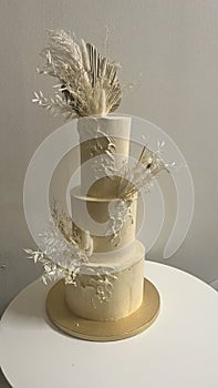 Wedding cake Rustique flowers